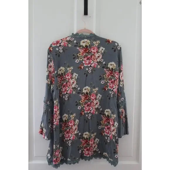 Women's Size Large Staccato Cardigan Lace border area sides Roses BOHO - Picture 4 of 8